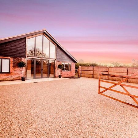 Beautiful Barn Conversion Close To The Broads Dilham Exteriér fotografie