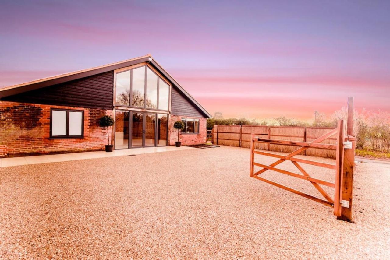 Beautiful Barn Conversion Close To The Broads Dilham Exteriér fotografie